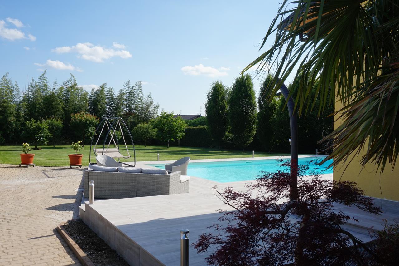 Residence Le Palme Torrazza Piemonte Exterior photo