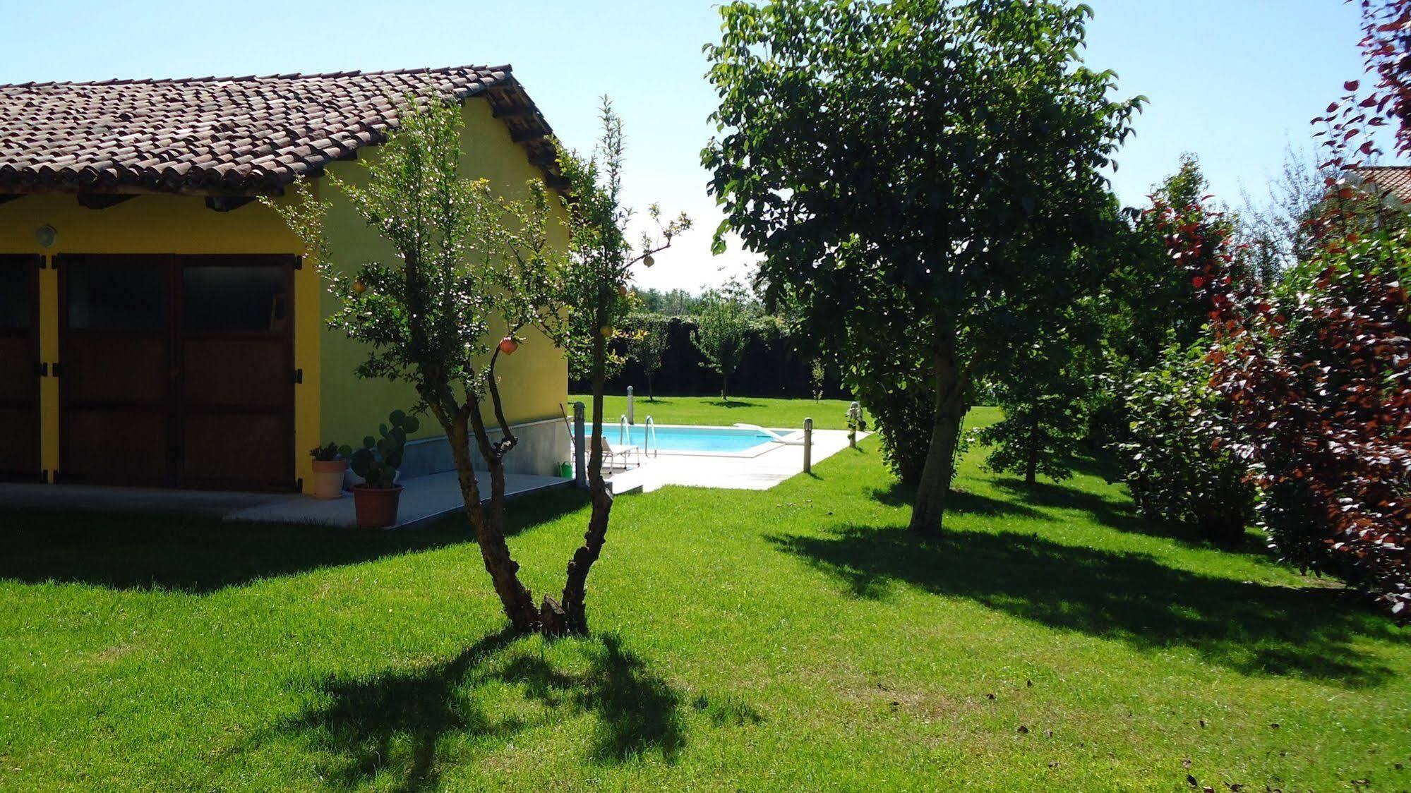 Residence Le Palme Torrazza Piemonte Exterior photo